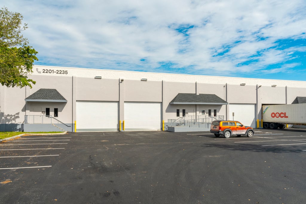 10,800 SF Industrial Space in Doral, FL Photo